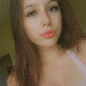 Meet your Posher, Hope